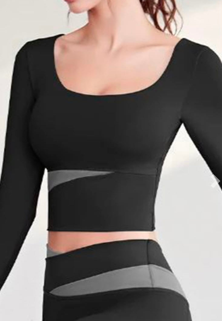Desirée Color Cross Long Sleeve Top